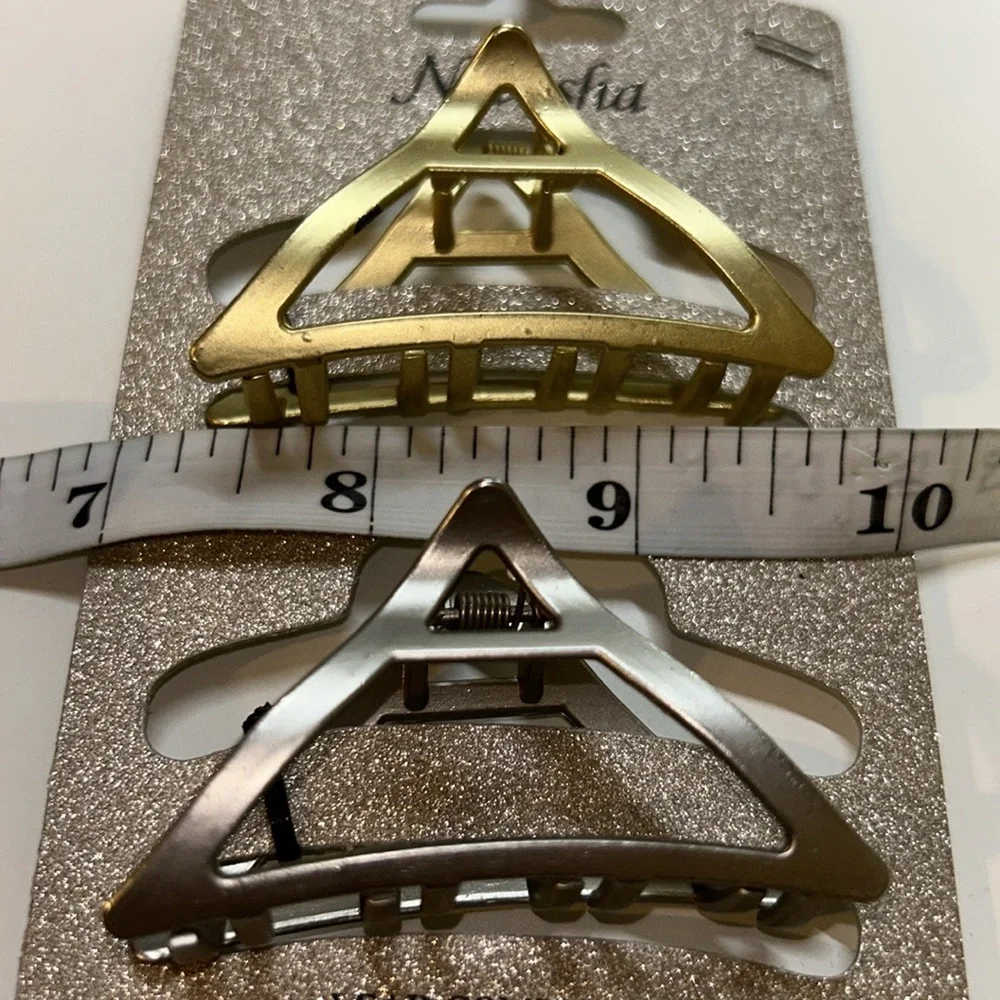 🩷FIRM PRICE🩷Natasha Couture Hair clips